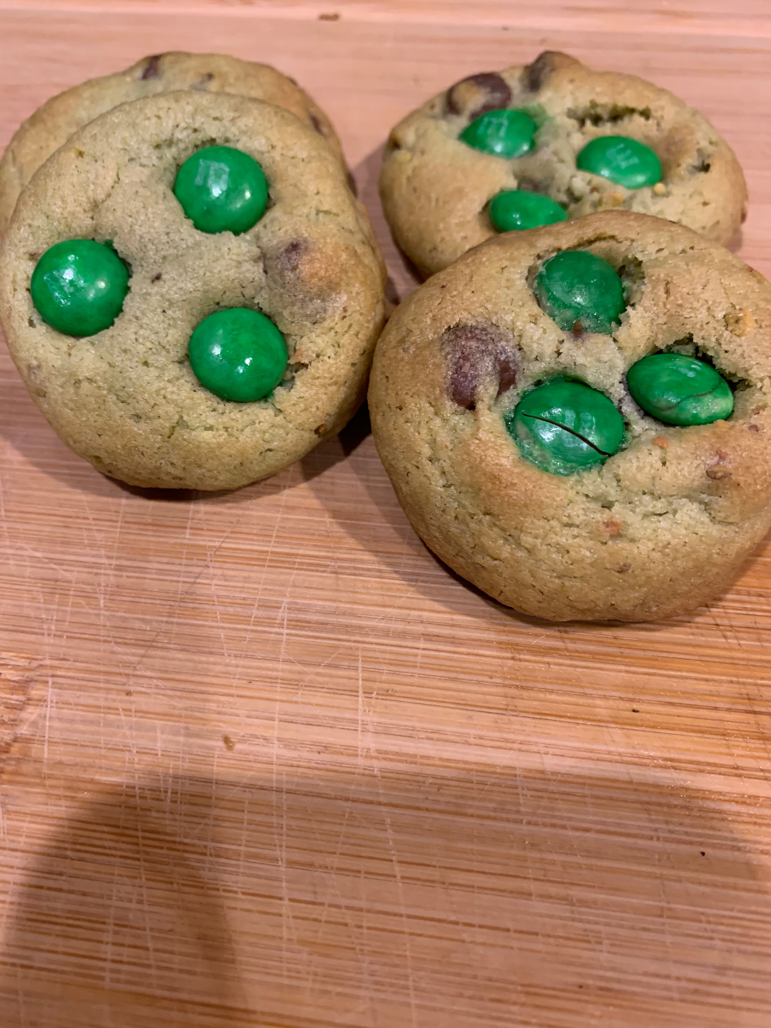 Pistachio Chocolate Chip Butter Cookies 
