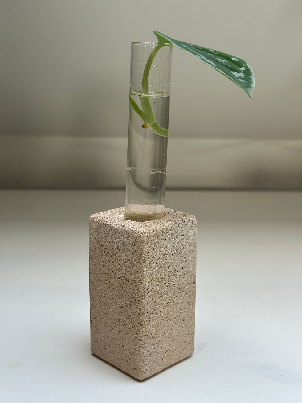 Miniaturbild: L eckig glatt