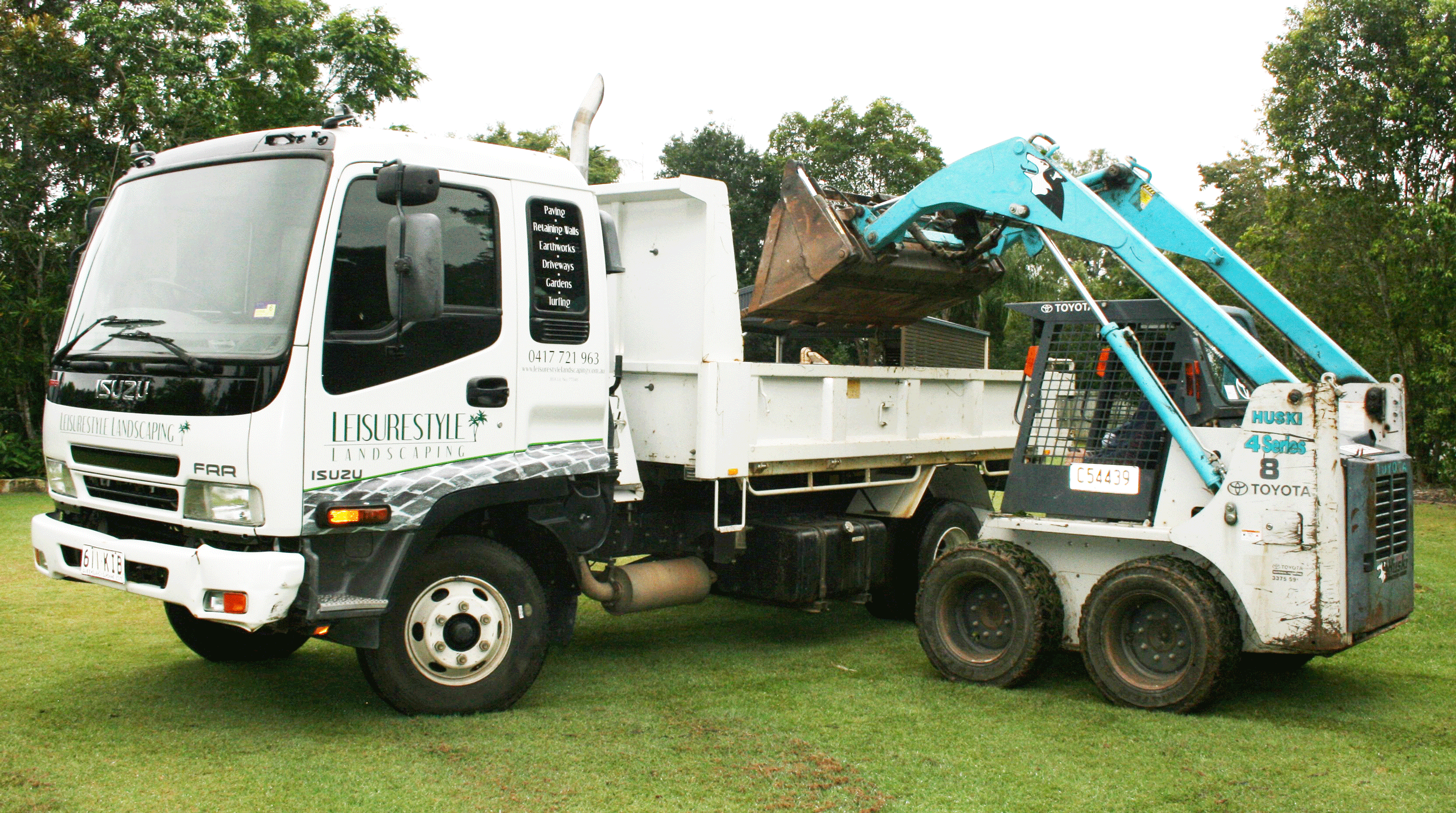 Bobcat-and-Truck.gif