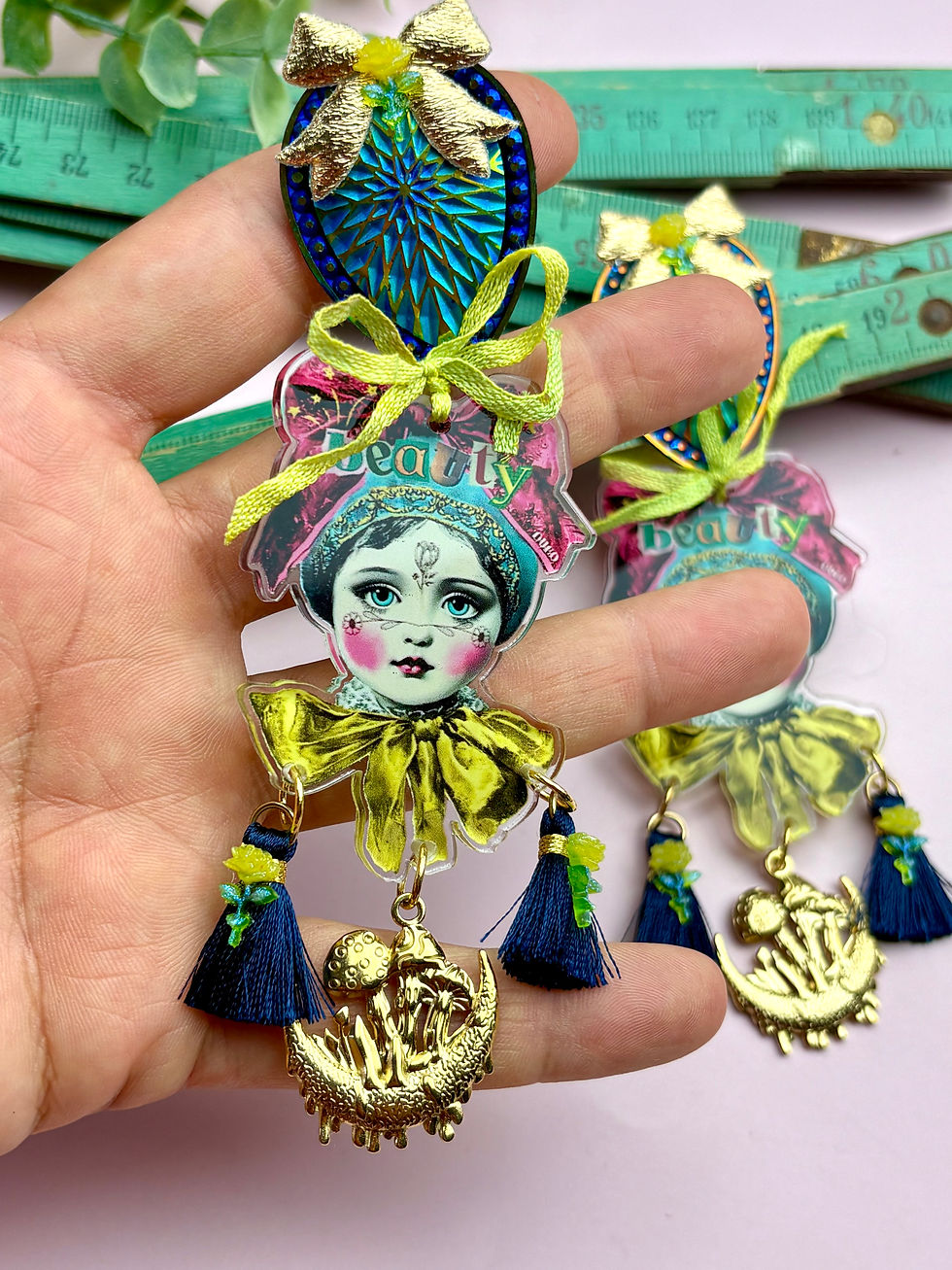 Miniature : Boucles d’oreilles XL VIP« La Beauté du Désordre » – Bijou créateur retro kitsch
