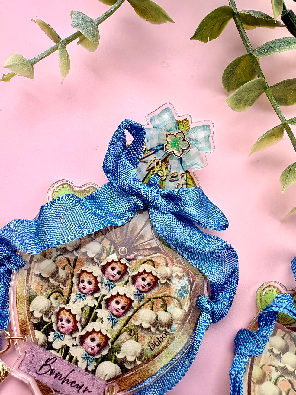 Miniature : Il est où le bonheur ? – Boucles d’oreilles Fairy, Kitsch, Bohème, esprit porte-