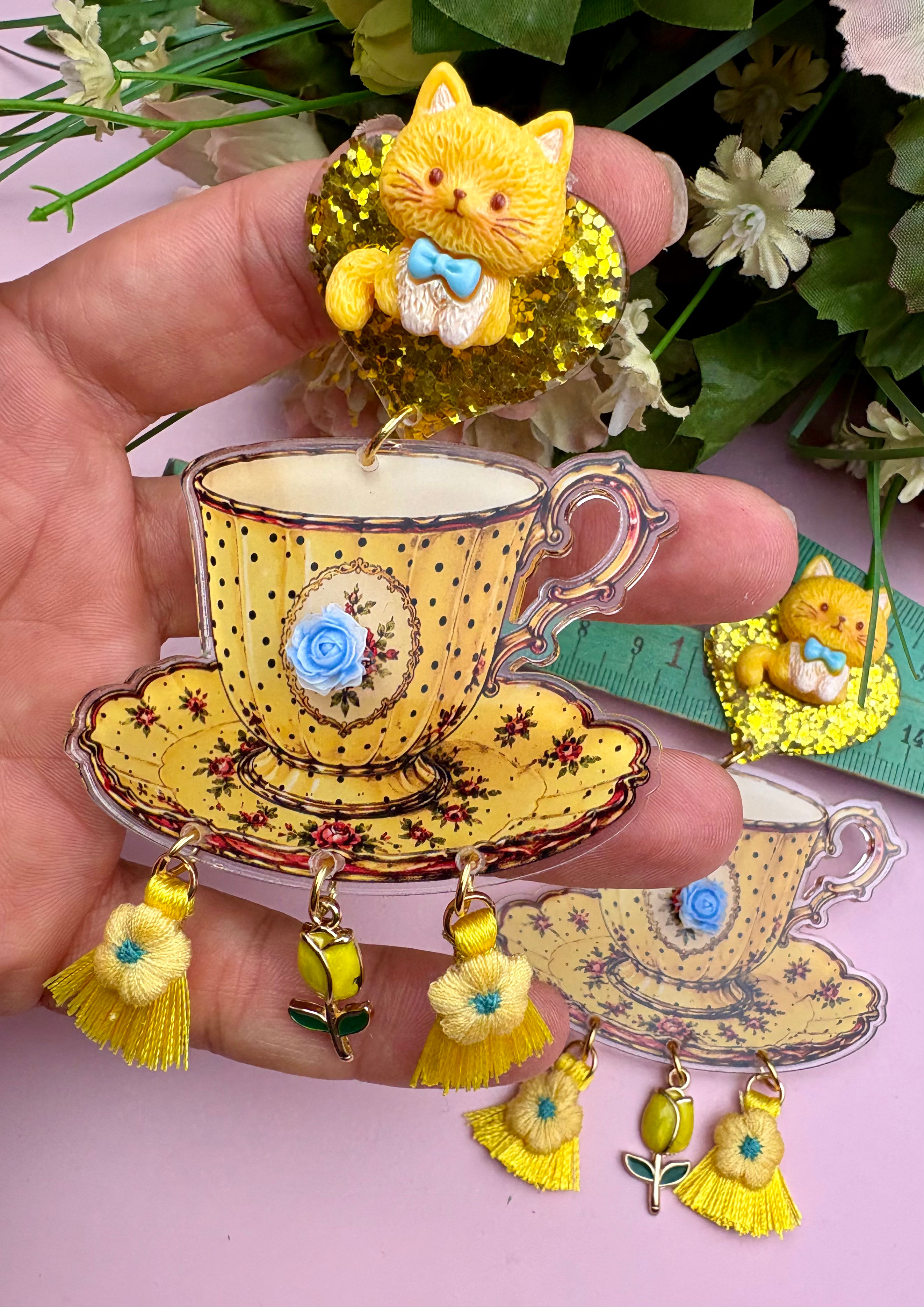 ‼️RÉSERVÉES‼️ Boucles d’oreilles “Le chat a réservé la meilleure tasse” – bijou