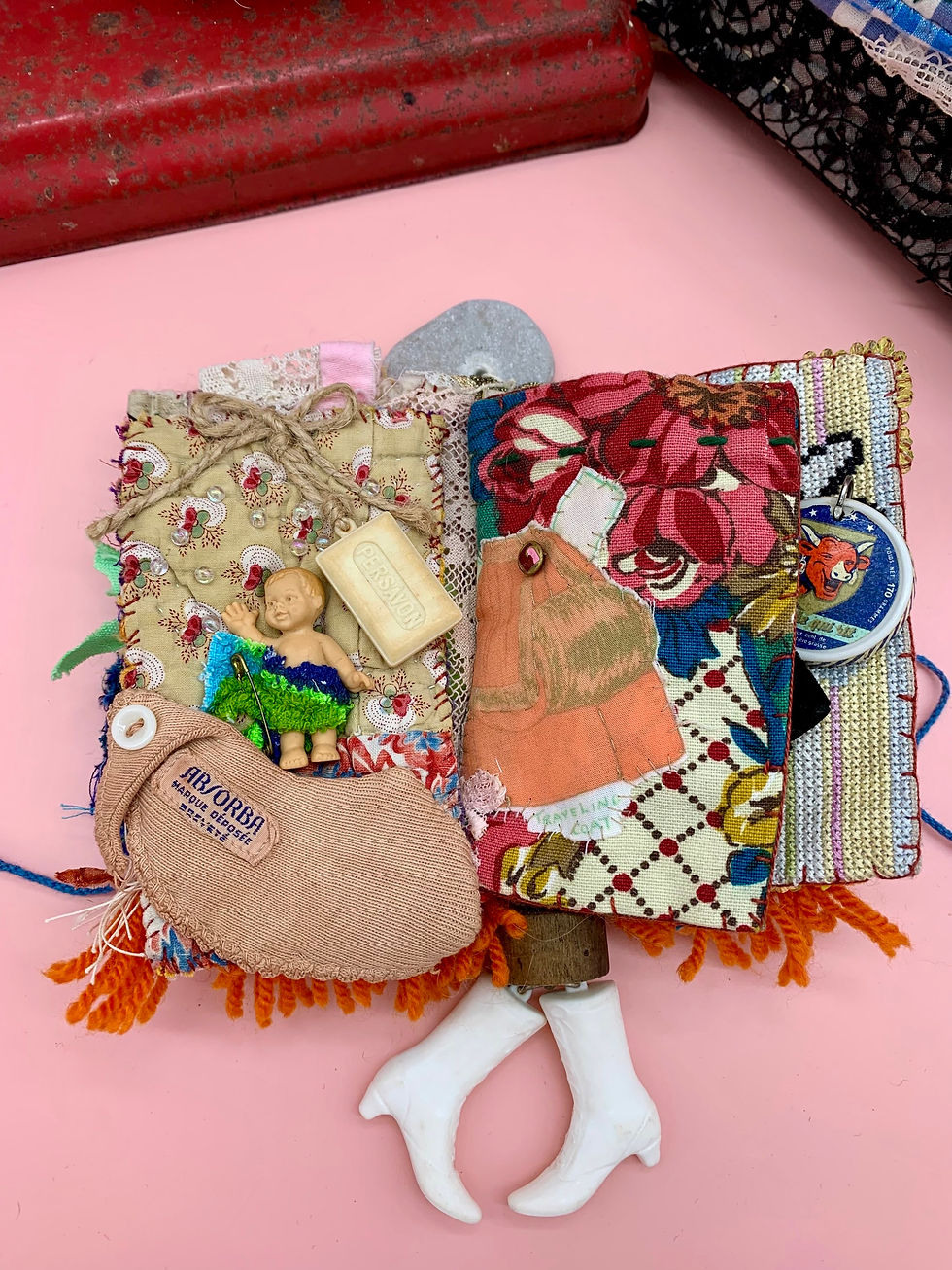 Miniature : Junk journal art textile unique « Murmures d’enfance »