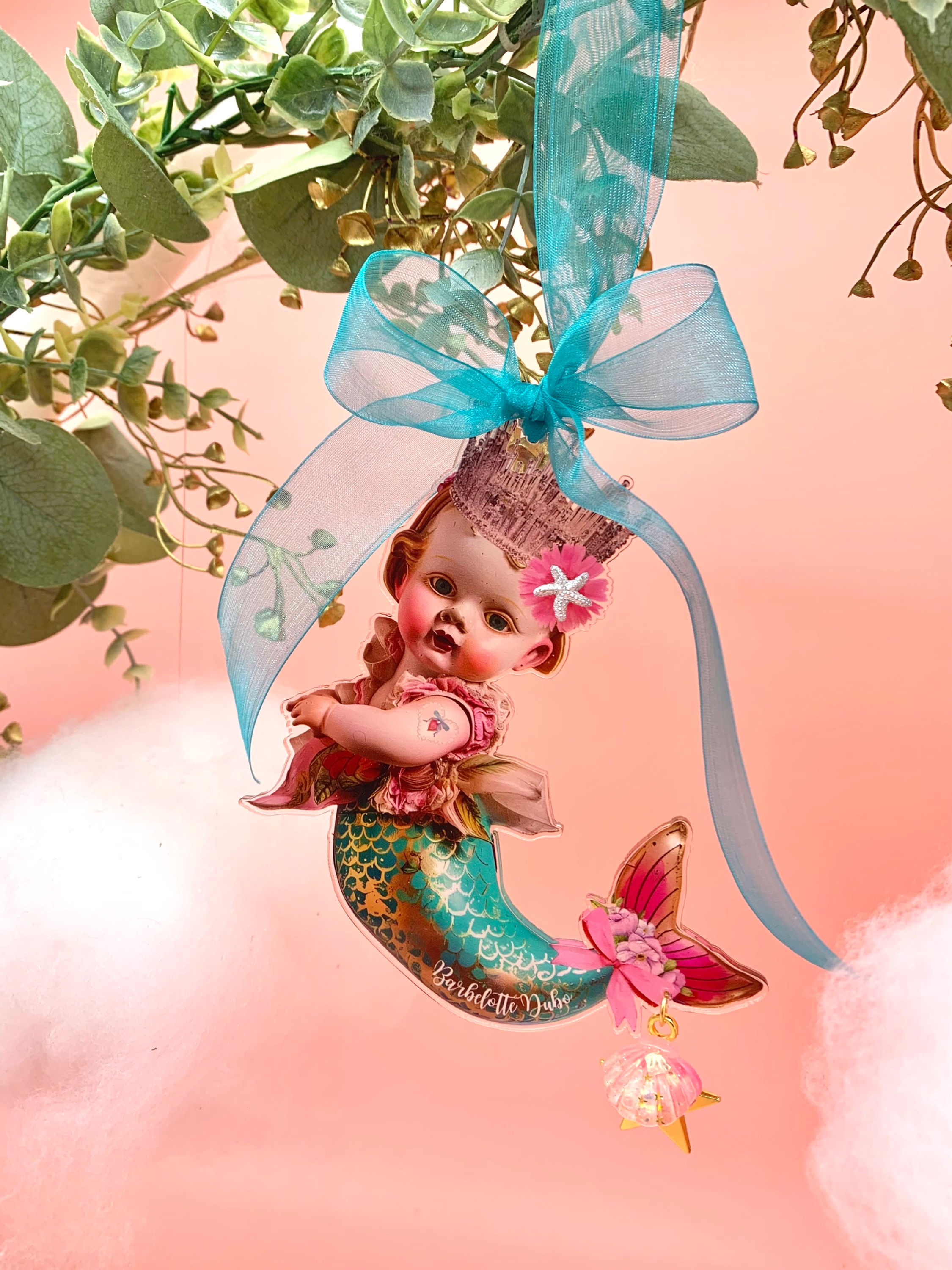 Le Chant des Sirènes : Pampilles Féériques en Résine Acrylique