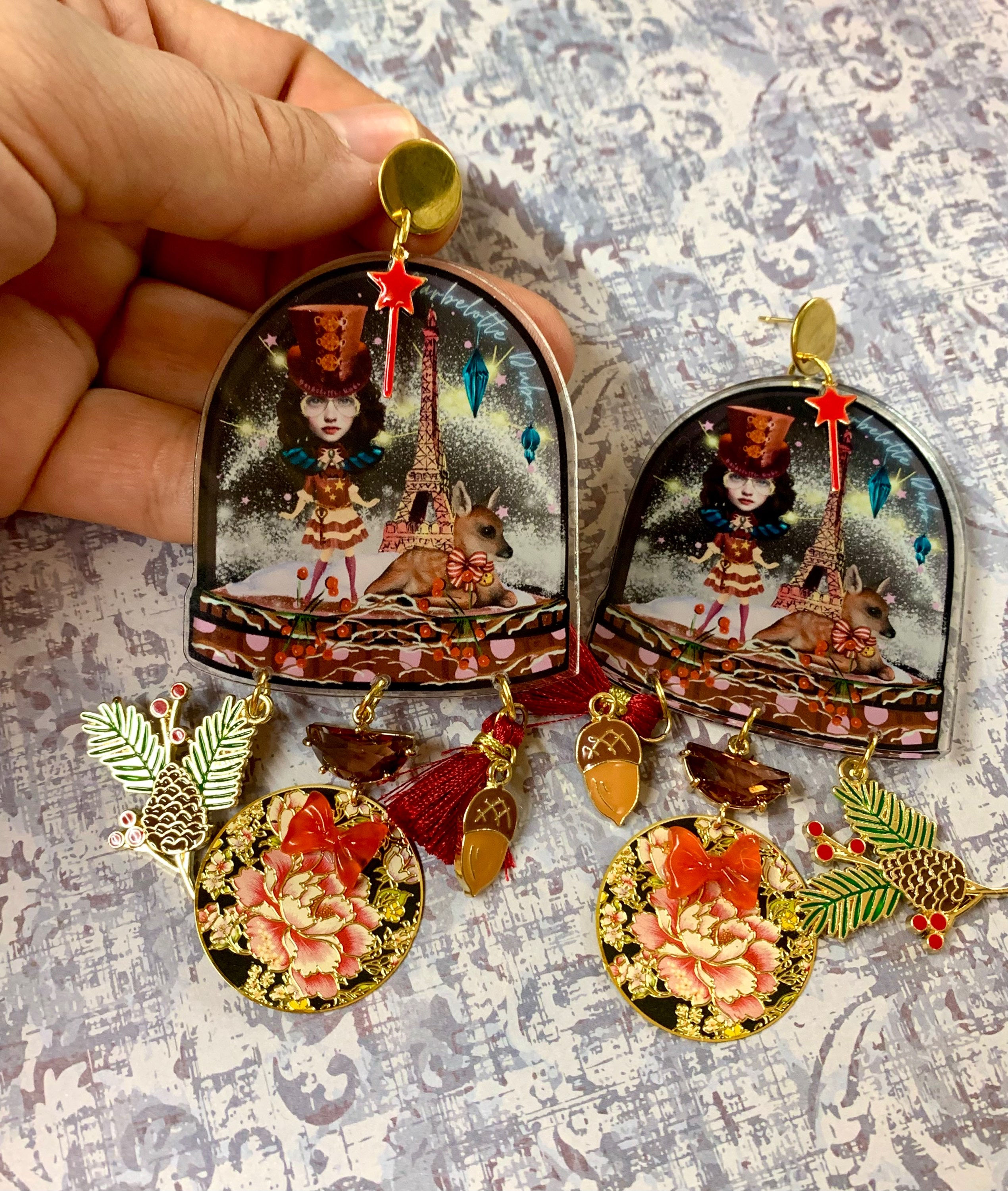Boucles d’oreille en résine acrylique « Paris with Bambi❤️ »