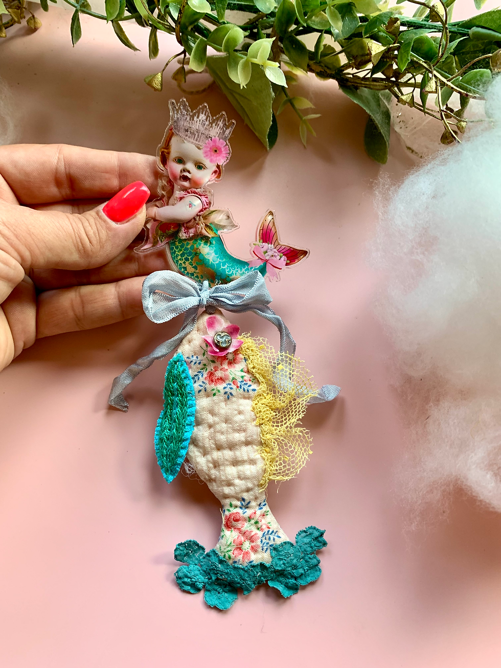 Miniature : Pin’s XL “Sweet Mermaid” – féerique kitsch mix