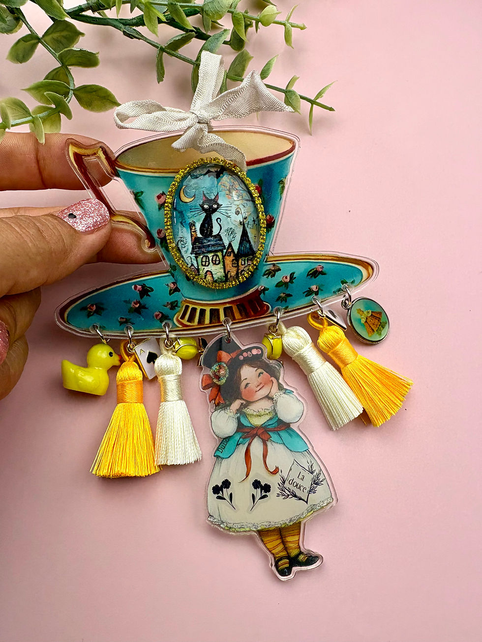 Miniature : Le Bonheur en Douce – Broche XL statement en acrylique - bohème kitsch joyeux