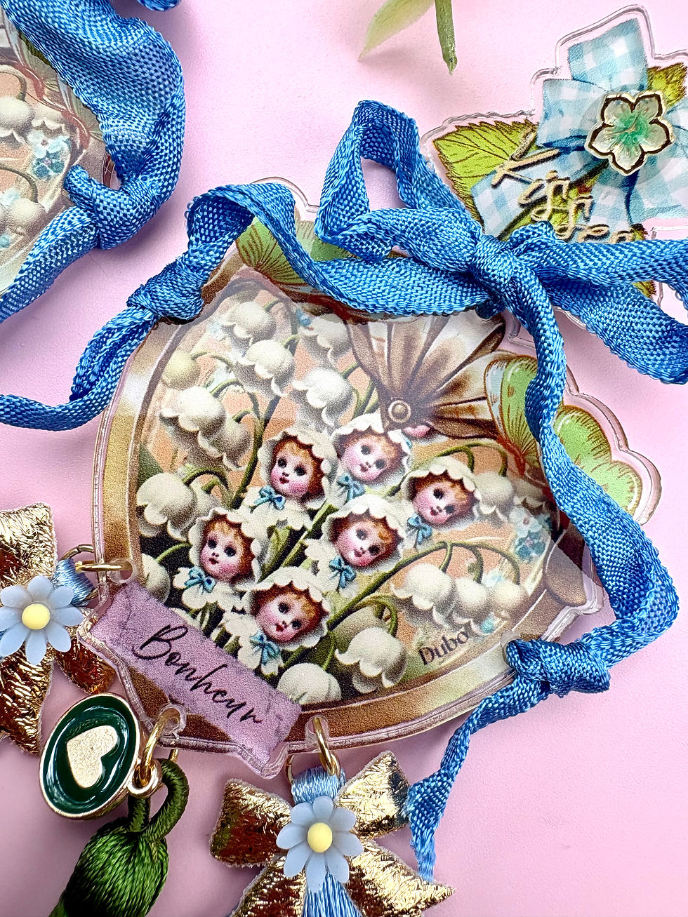 Miniature : Il est où le bonheur ? – Boucles d’oreilles Fairy, Kitsch, Bohème, esprit porte-
