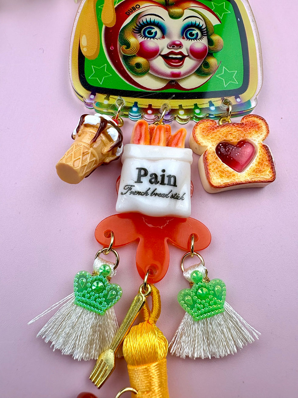 Miniature : The Great British Snack – Broche XXL rétro TV 