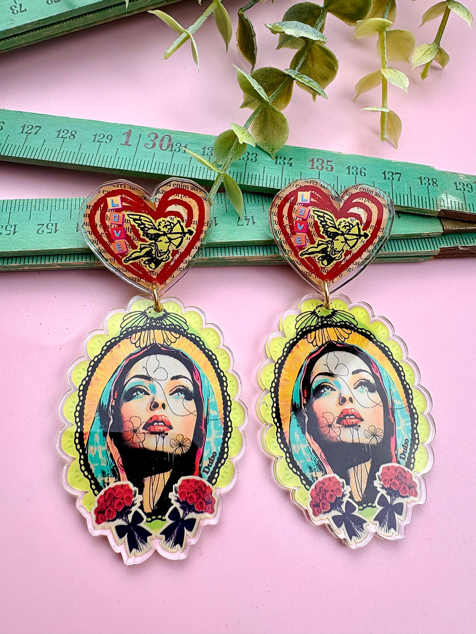 Miniature : Boucles d’oreilles « J’y crois encore » – Bijou créateur pop kitsch dévotion 