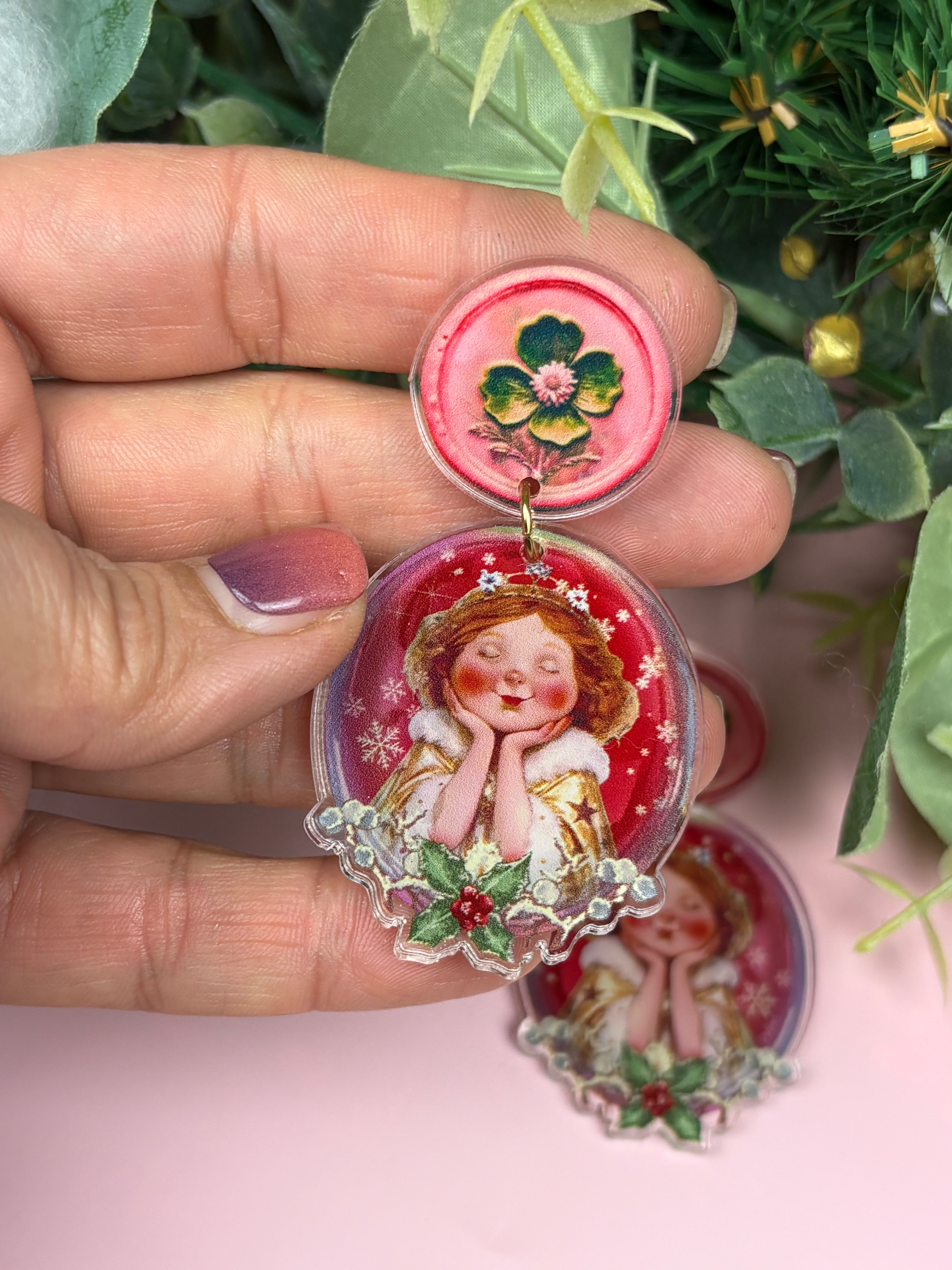 Boucles d’oreille MINI acrylique “Filles du Givre” – Bijou féerique, rétro