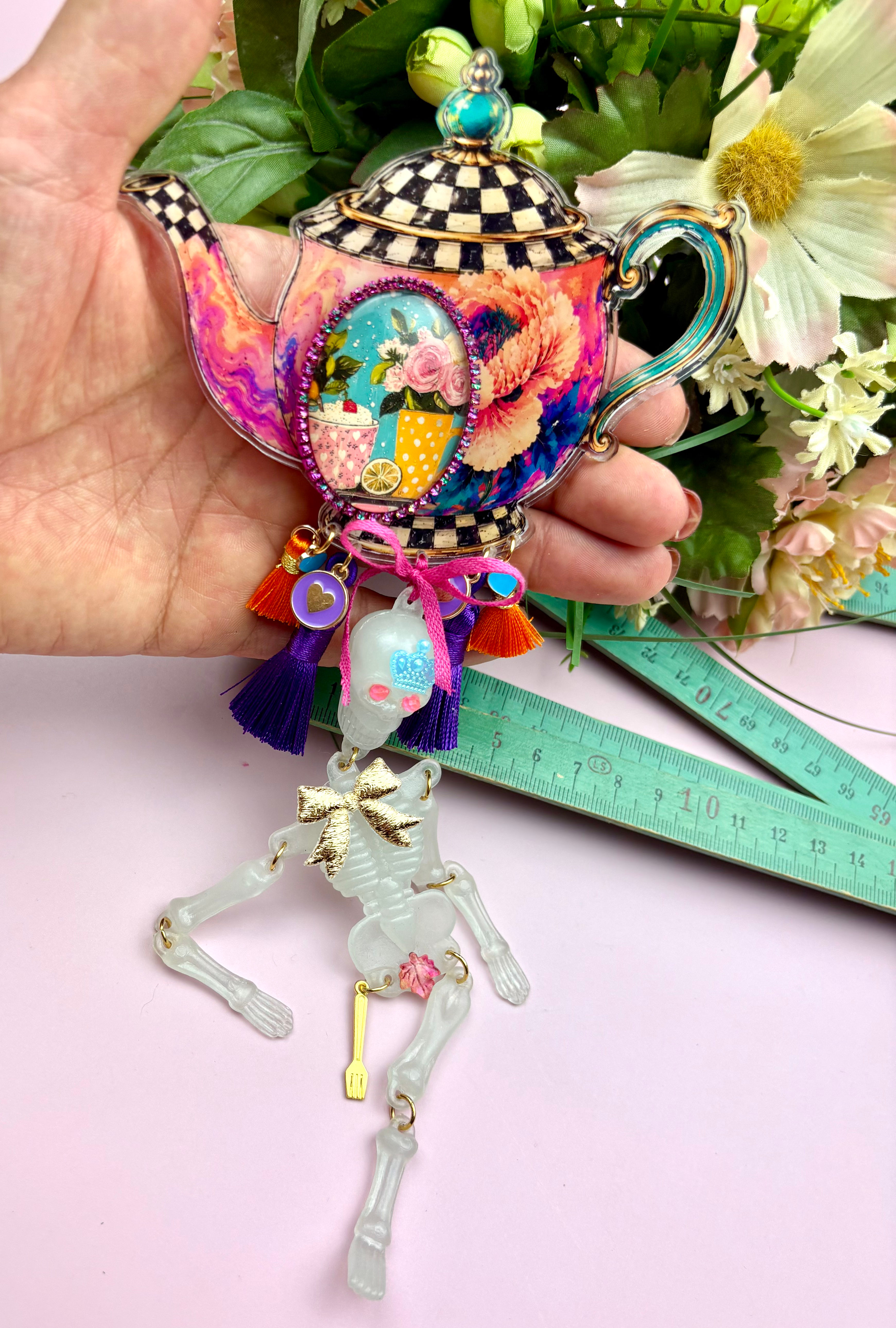Broche XL statement “Mister Cocktail” – kitsch décalée humour mordant