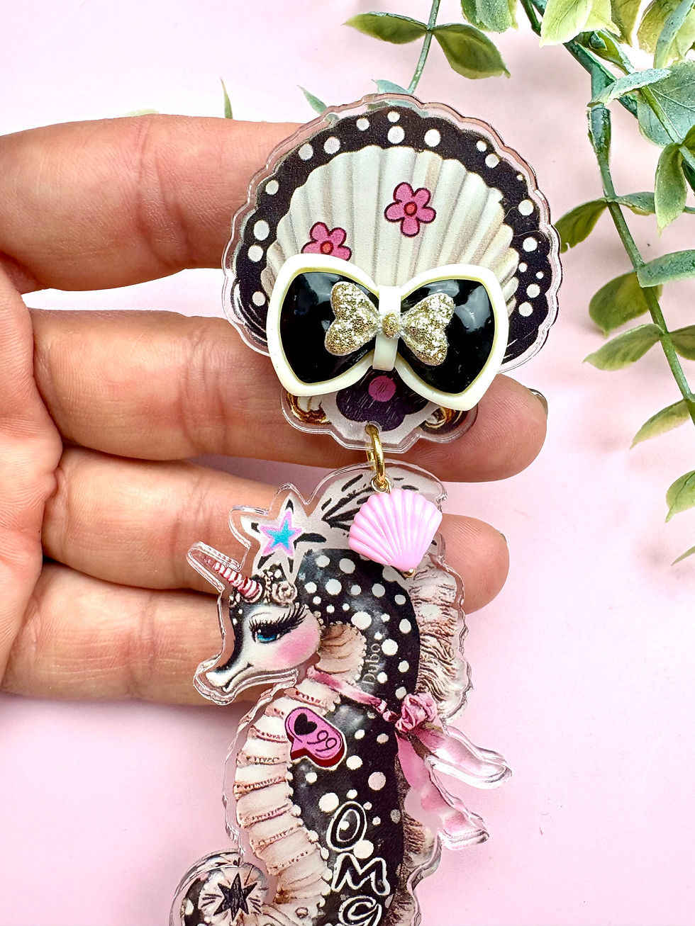 Miniature : Pin’s XL acrylique  Vénus – Fairy Kitsch Bohème – Hippocampe Licorne 