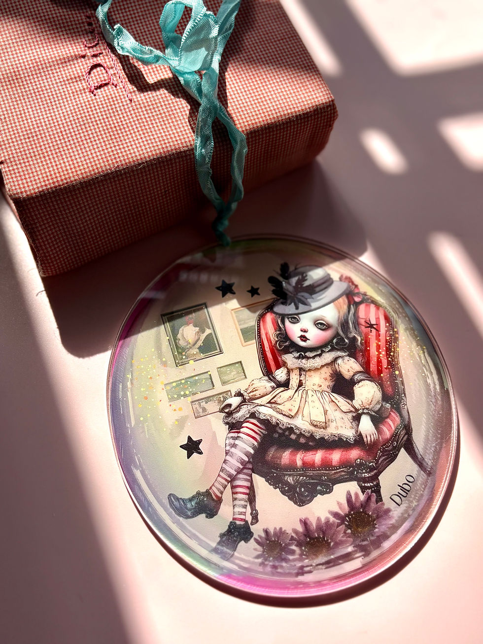Miniature : Bijou de sac Fairy Kitsch Bohème – Pièce unique en acrylique design exclusif 
