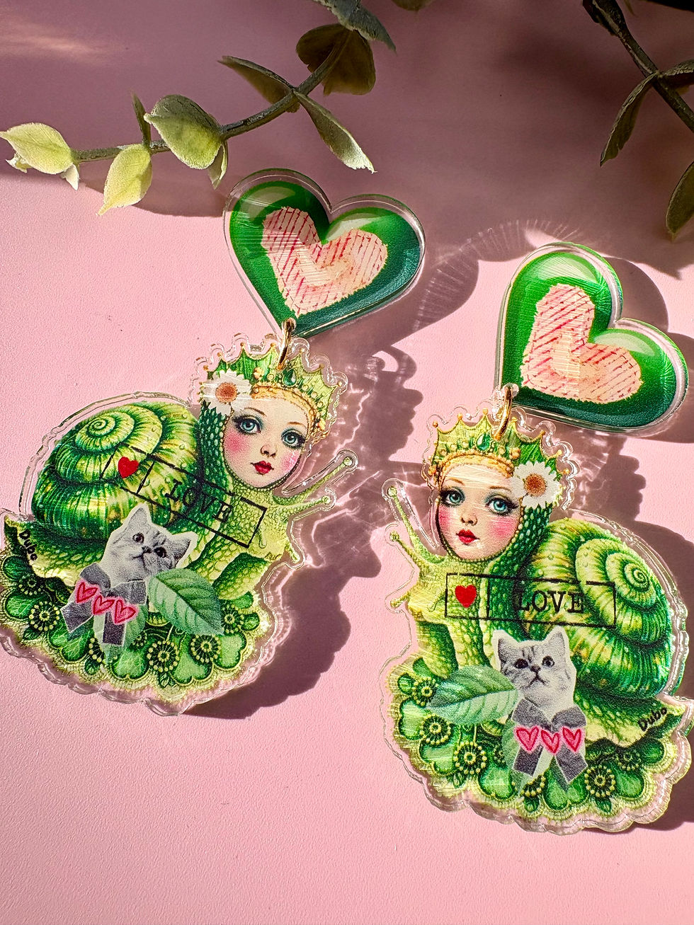 Miniature : Boucles d’oreilles acrylique Slow Life – Fairy Kitsch Bohème – Escargot Queen
