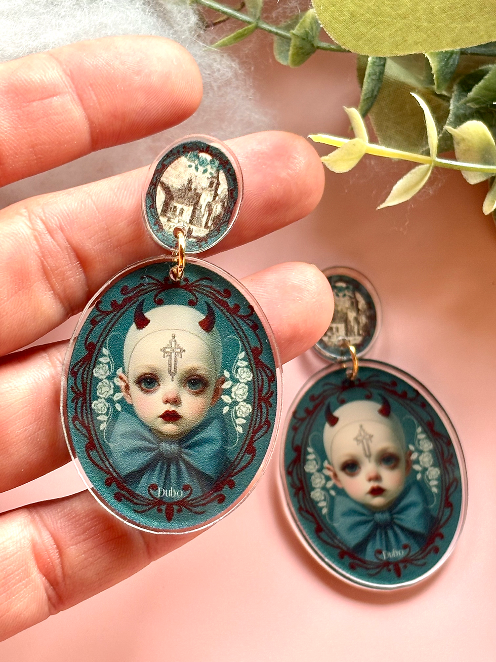 Miniature : Church Hell – Boucles d’oreilles MINIS acrylique gothique kitsch faeric