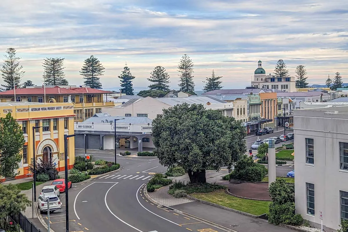 The-city-of-Napier-in-New-Zealand-at-sunset.jpg.webp