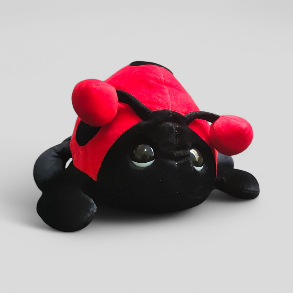 Joaninha Pelúcia - 29 cm Comprimento