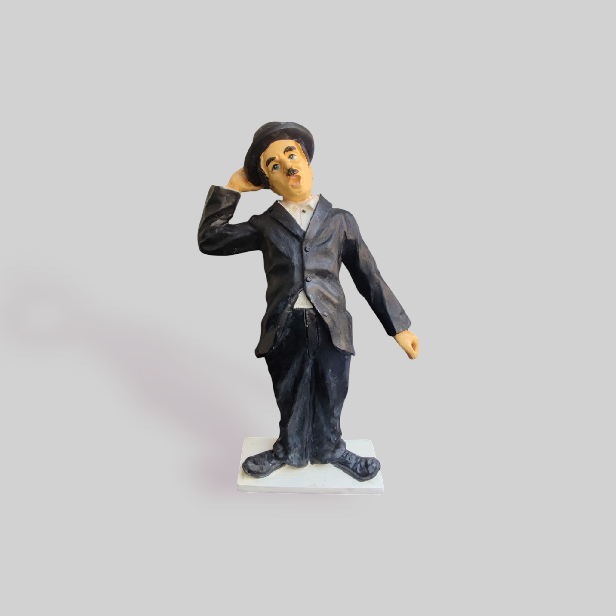 Charlie Chaplin - 33,5 cm Comprimento