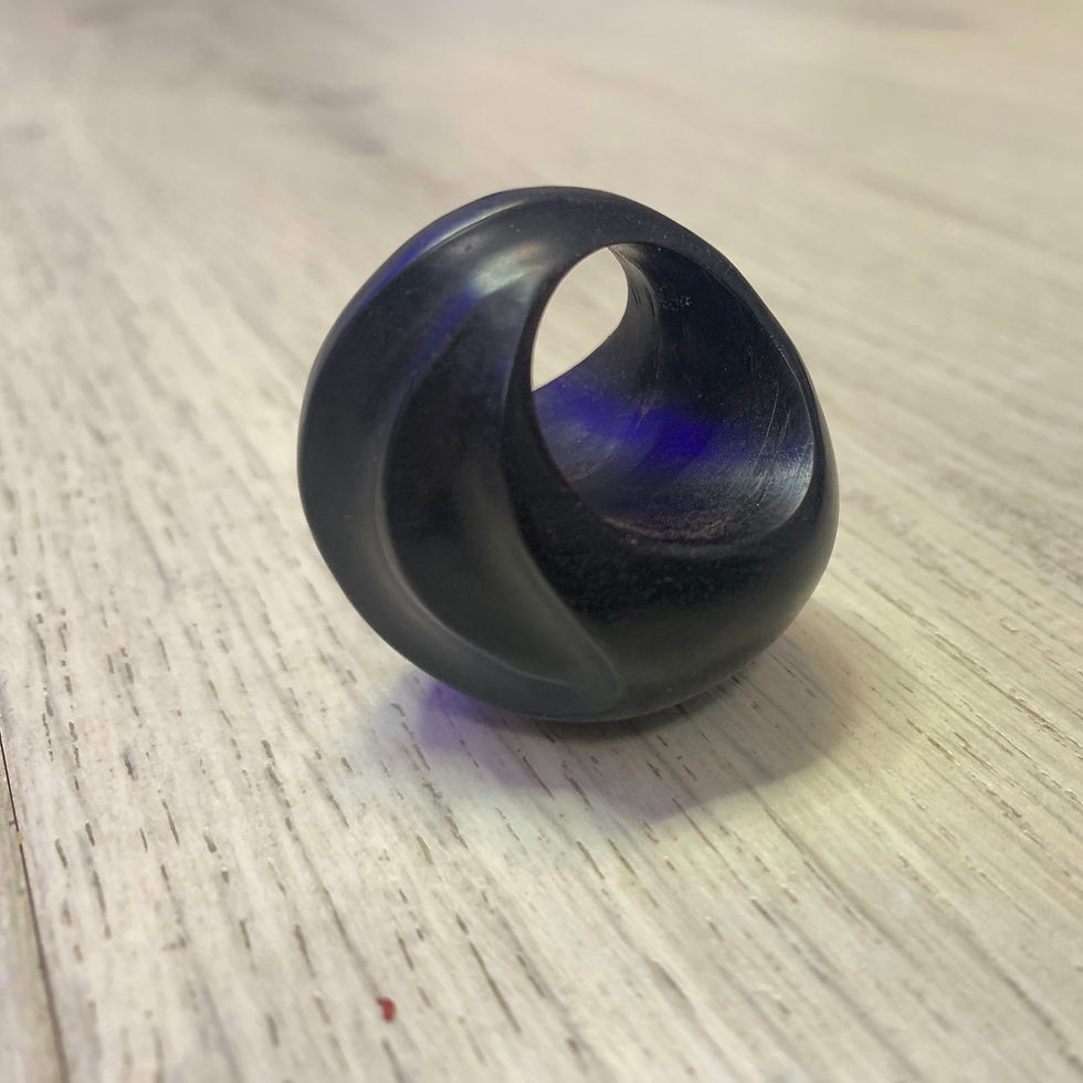 Thumbnail: The dancing wood ring in blackwood