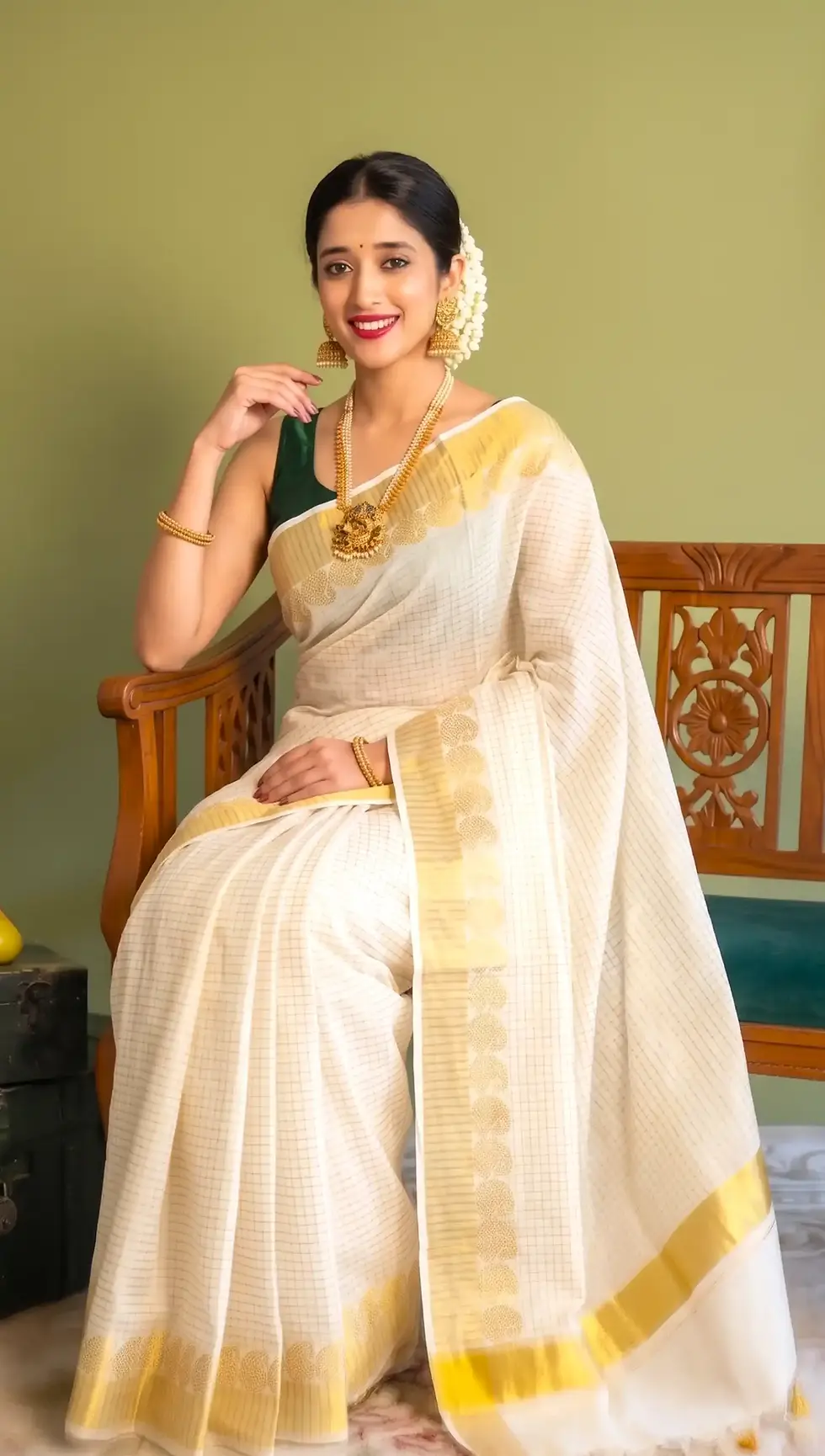 Golden Mango Jacquard Check Tussel Cotton Kerala Kasavu Saree image full view