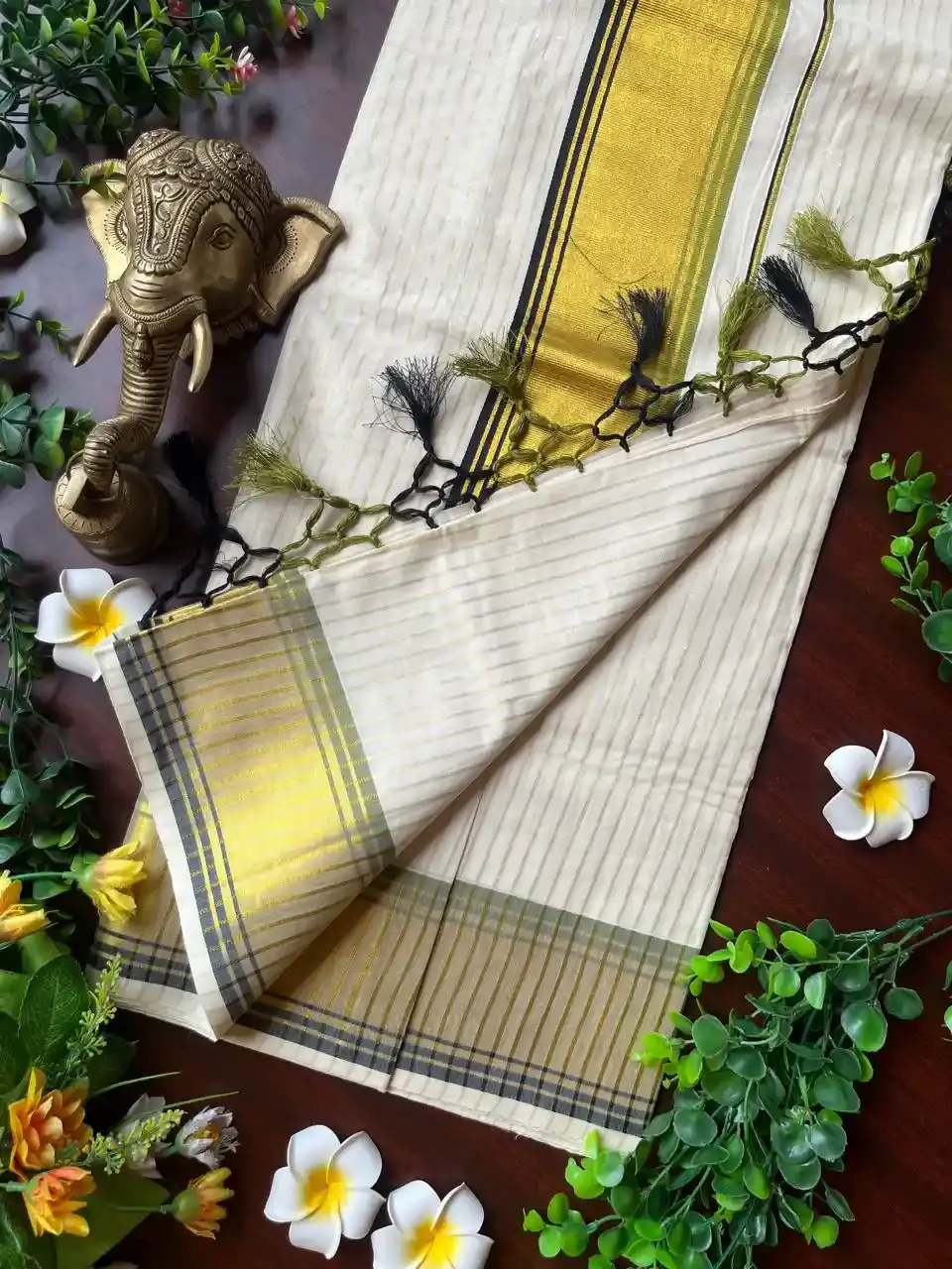 Sage Green Black Stripe Tussel Cotton Kerala Kasavu Saree image open view