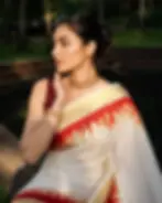 Theepori Theyyam Art Kasavu Kerala Cotton Saree image close up view