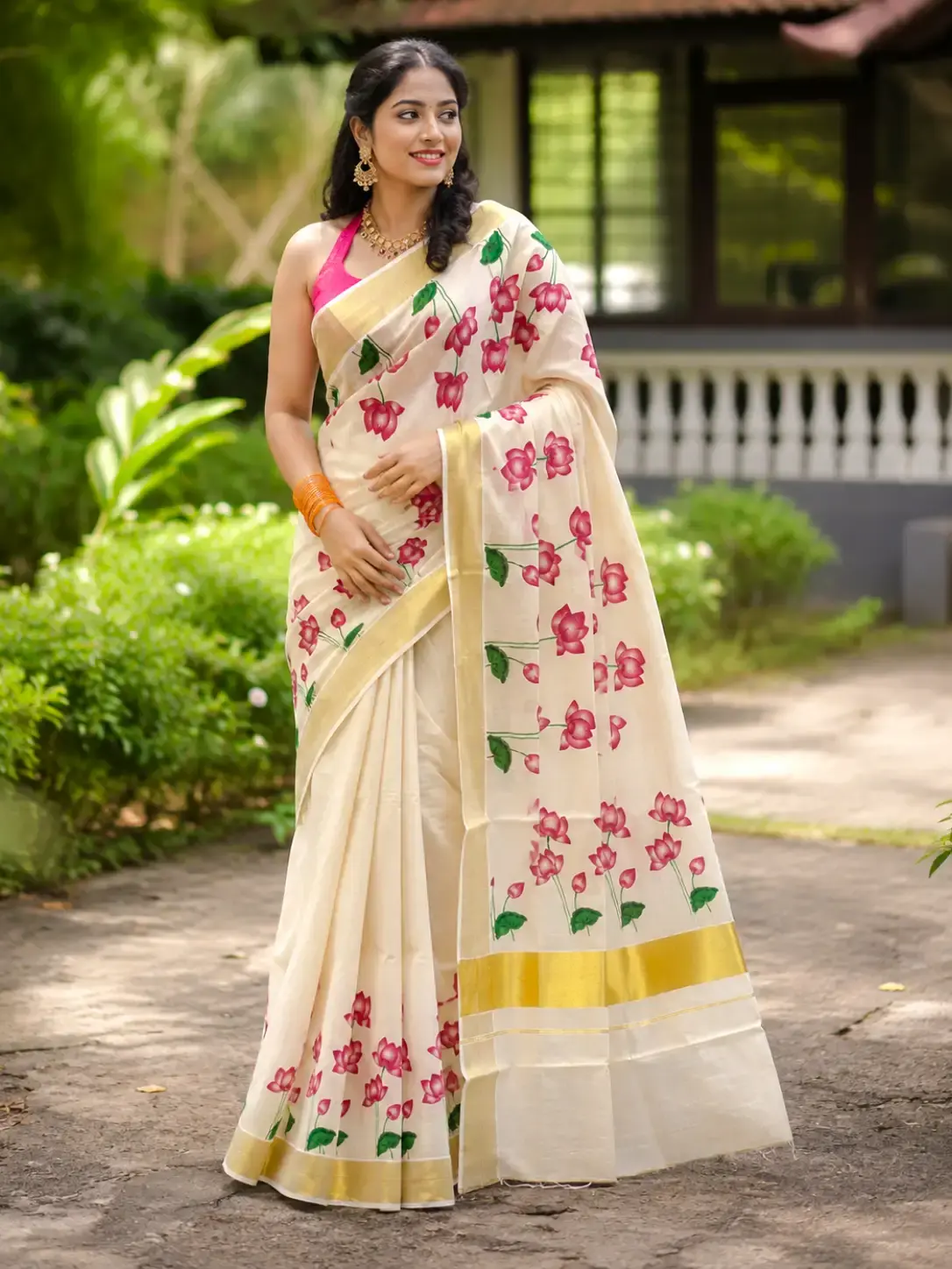 Pink Lotus Motif Kerala Kasavu Tissue Saree image main view