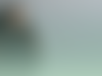 A veces, vivir en tu mente puede sentirse como estar atrapada en una jaula de pensamientos que no se detienen. Pero no estás sola/o. Si sentís que ya no podés sola/o con lo que te pasa, tal vez sea momento de empezar a escuchar otra voz: la tuya, la real. Esa que no juzga, que comprende, que te sostiene. La terapia puede ser ese espacio donde, por fin, puedas dejar de pelearte con tu mente y empezar a habitarla con más libertad, con más amor. Cuando te animás a ser escuchada/o sin juicio, algo dentro tuyo empieza a ordenarse. Y ahí comienza el cambio.