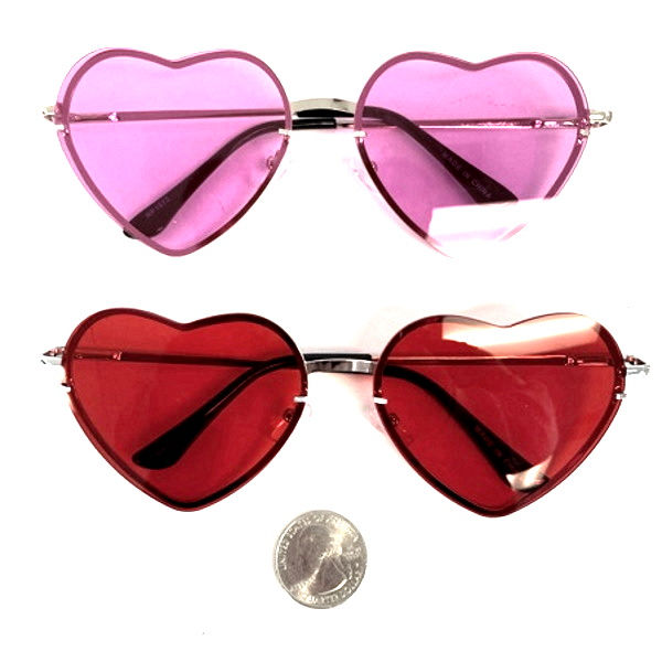 Thumbnail: HEART SHAPE SPRING TEMPLE SUNGLASSES