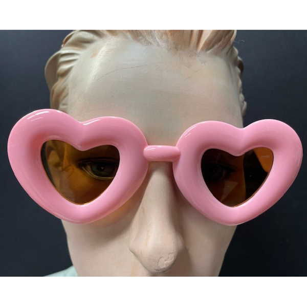 Thumbnail: THICK HEART SUNGLASSES WITH DARK LENSES