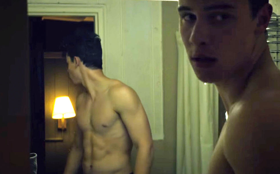 SHAWN MENDES "TREAT YOU BETTER"