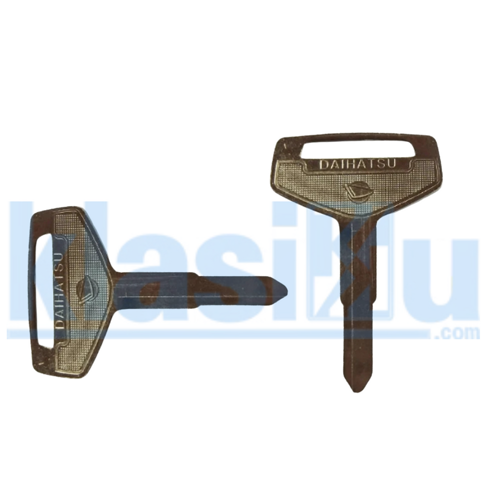 Thumbnail: New 2X Daihatsu Replacement Key Blanks for Taft Feroza Rocky Fourtrak Sportrak