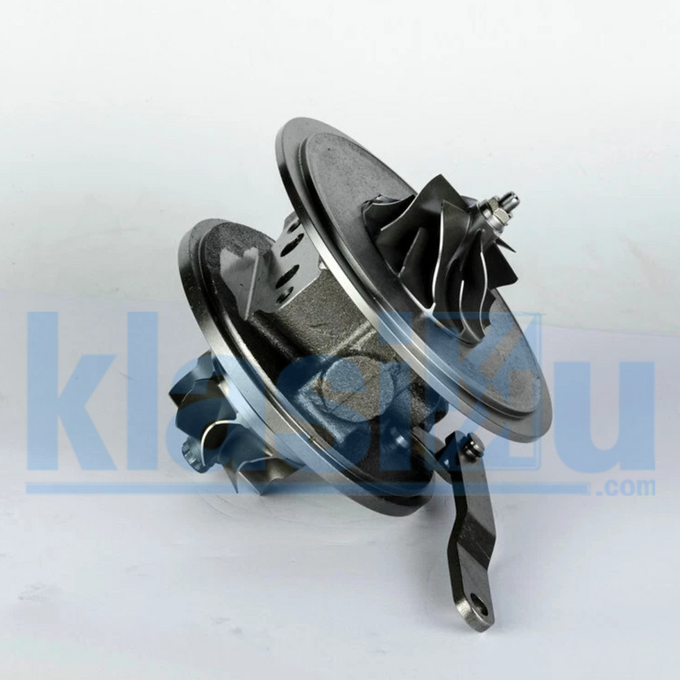 Thumbnail: Toyota Hilux Turbo 2KD-FTV Engine