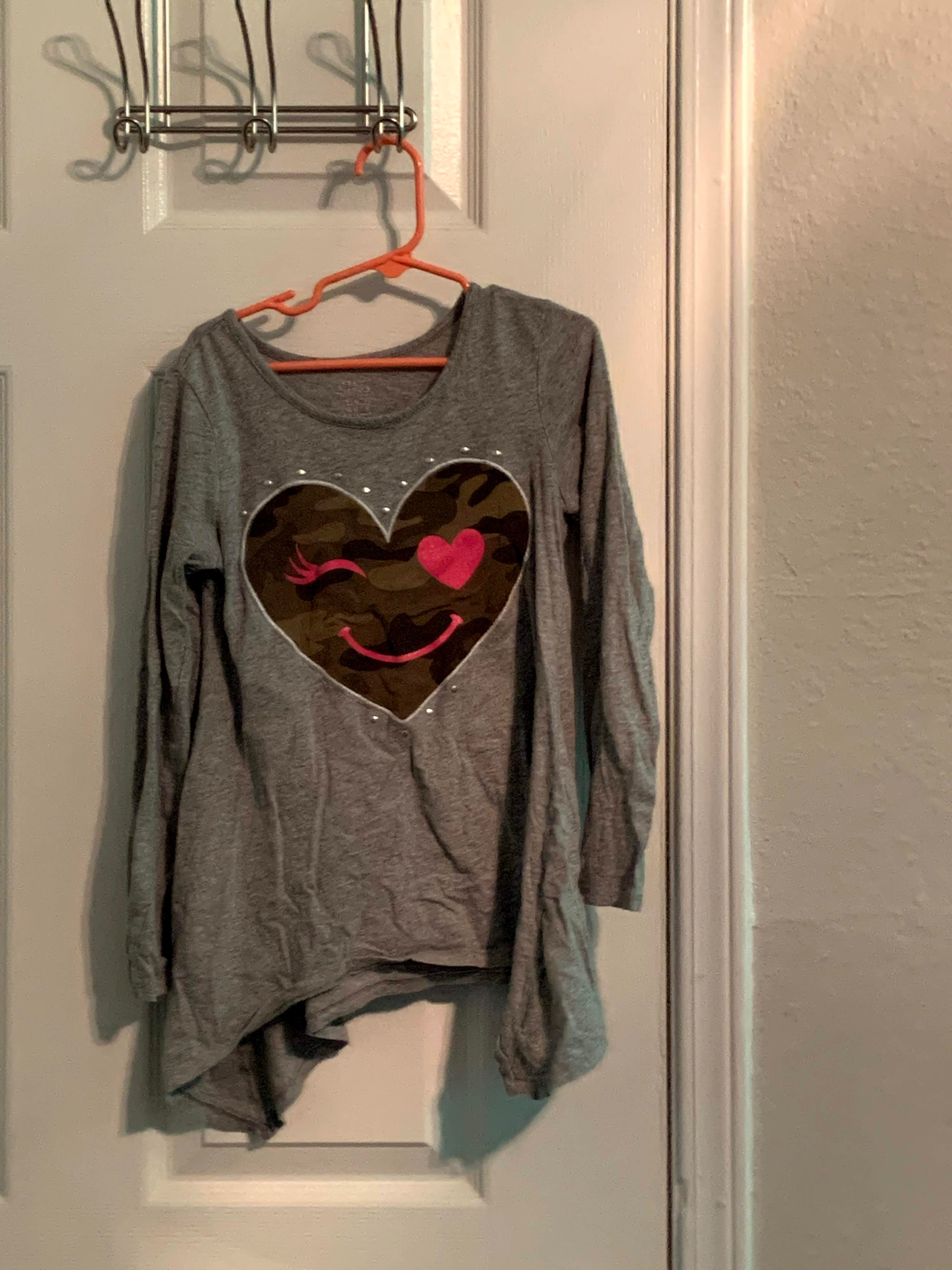 Grey Shirt w/army camouflage heart
