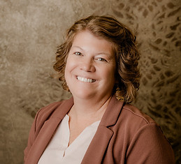 Renee 2025_edited.jpg