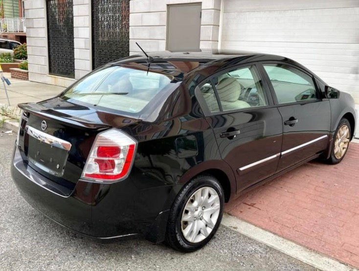 Thumbnail: 2012 Nissan Sentra