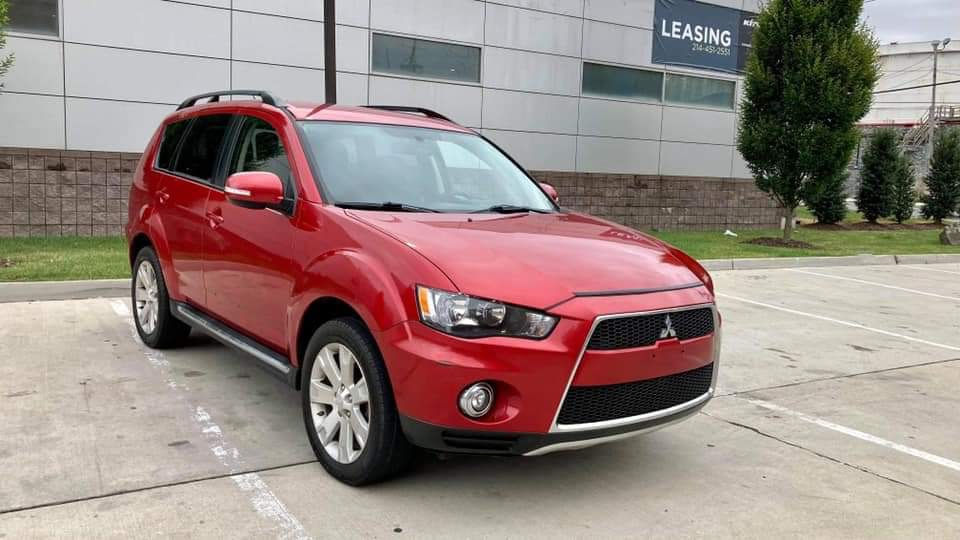 Thumbnail: 2013 Mitsubishi Outlander SE