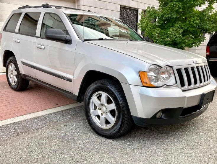 Thumbnail: 2008 Jeep Grand Cherokee Laredo 