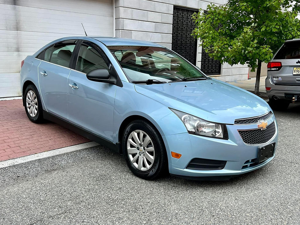 Thumbnail: 2011 Chevrolet Cruze LS