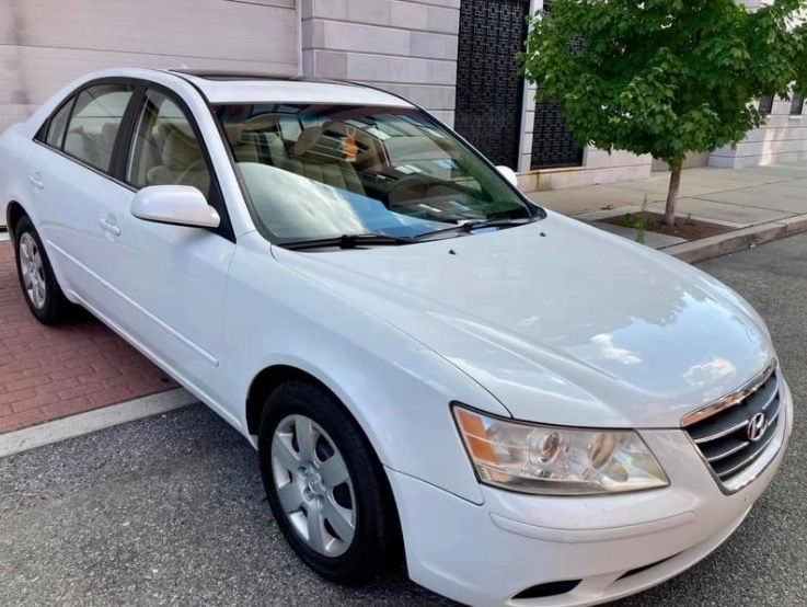 Thumbnail: 2009 Hyundai Sonata GLS