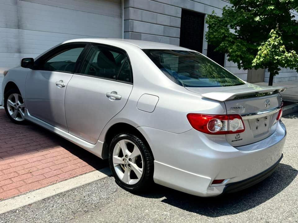 Thumbnail: 2012 Toyota Corolla S