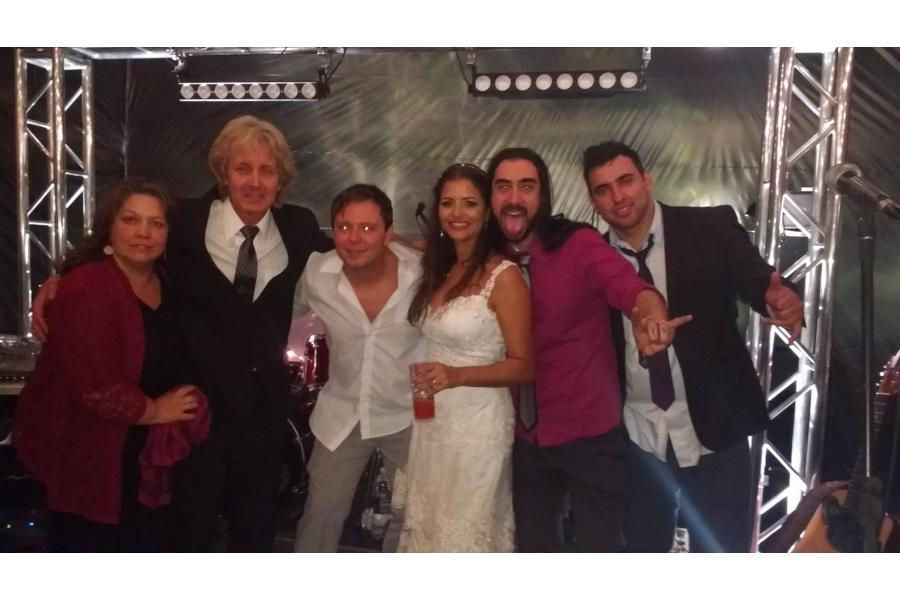Banda Magia em festa de casamento. Fim de Festa!
