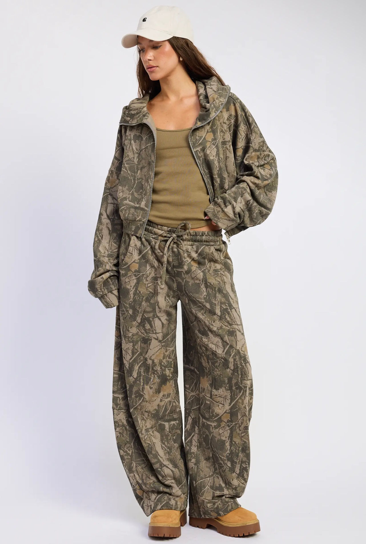 PREORDER CAMO BARREL SWEATPANTS