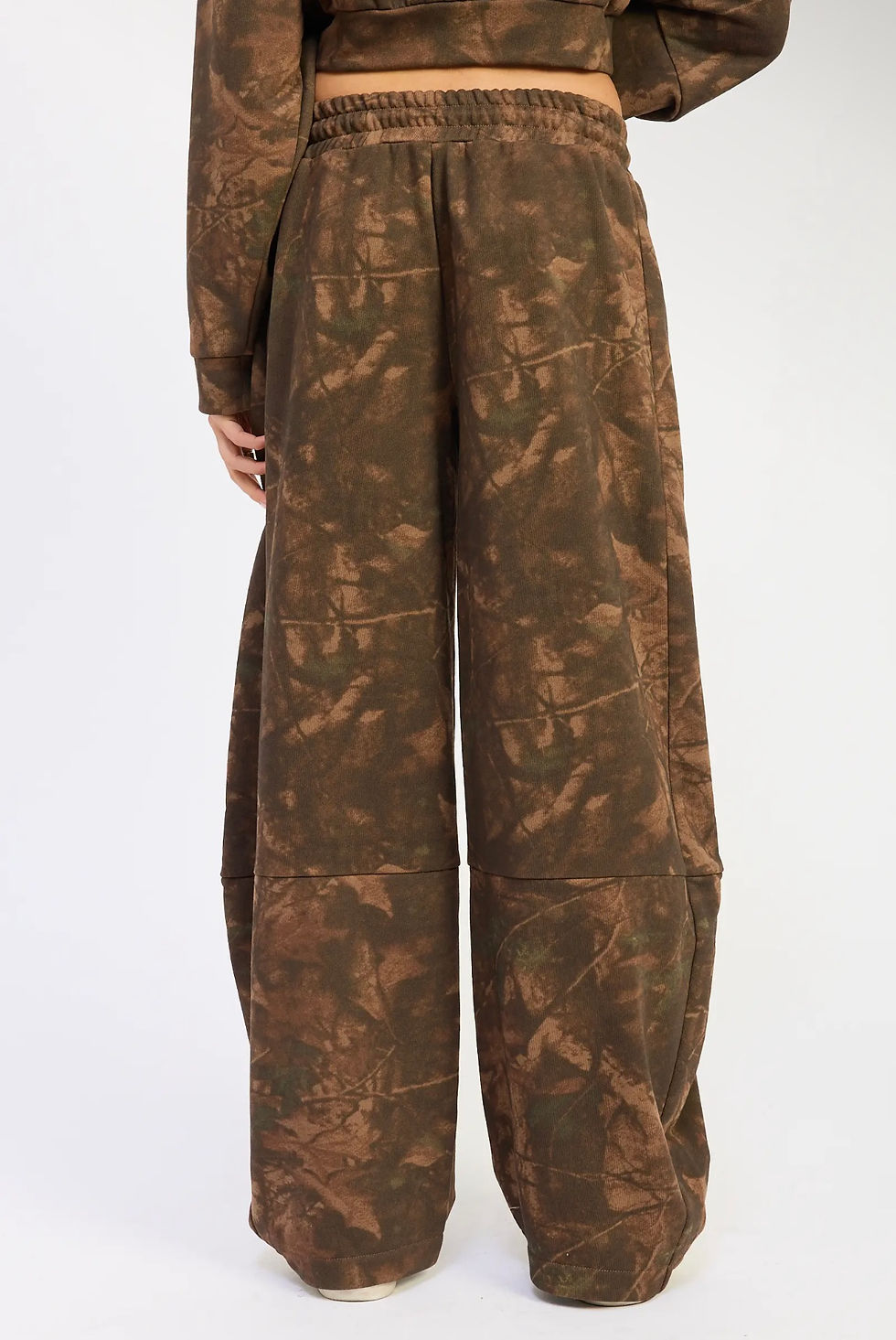 Thumbnail: PREORDER CAMO BARREL SWEATPANTS
