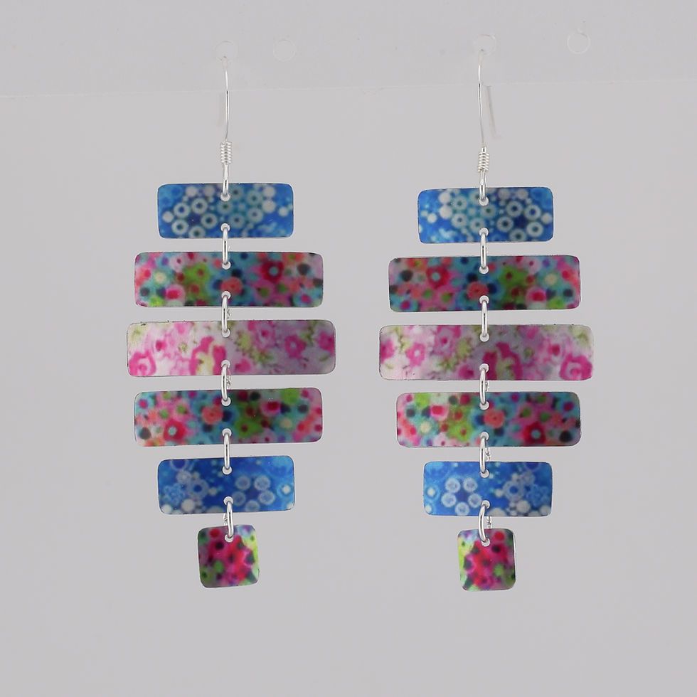 Thumbnail: Calico Chandeliers