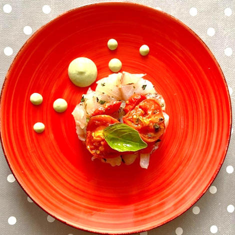 Tartare di orata marinata - Pomodoro confit - Salsa al pistacchio