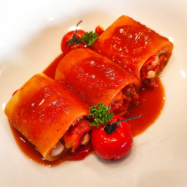 Paccheri ripieni ai frutti di mare - Ristretto di gambero - Pomodoro arrosto