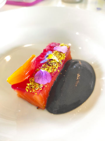 Cold smoked and marinated salmon - Pistachio - Cuttlefish ink yogurt