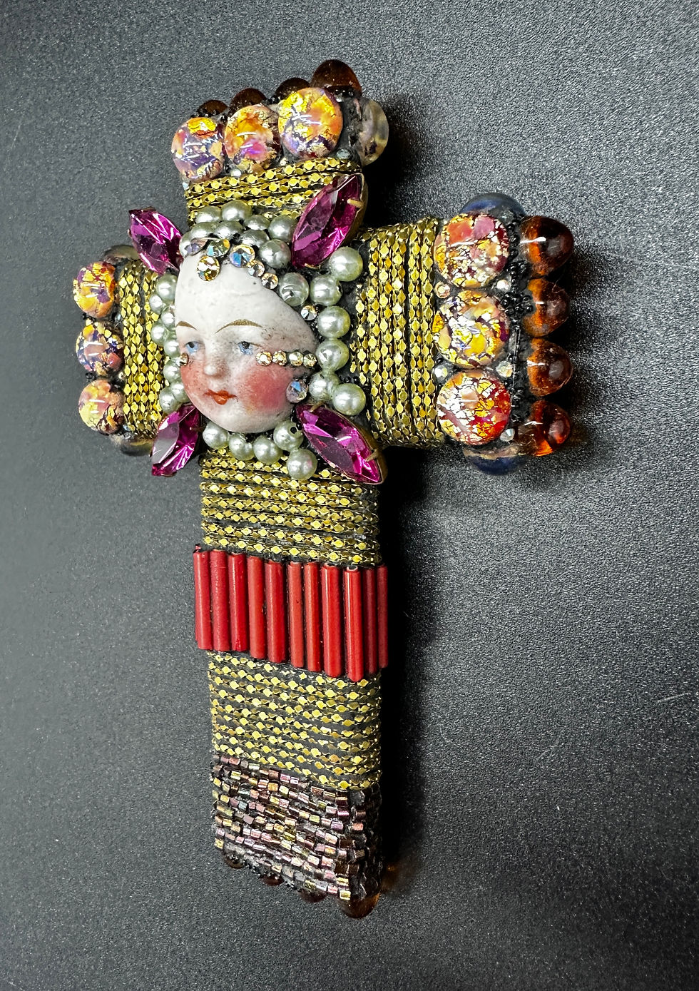 Miniatura: Beaded Doll with Cross Head